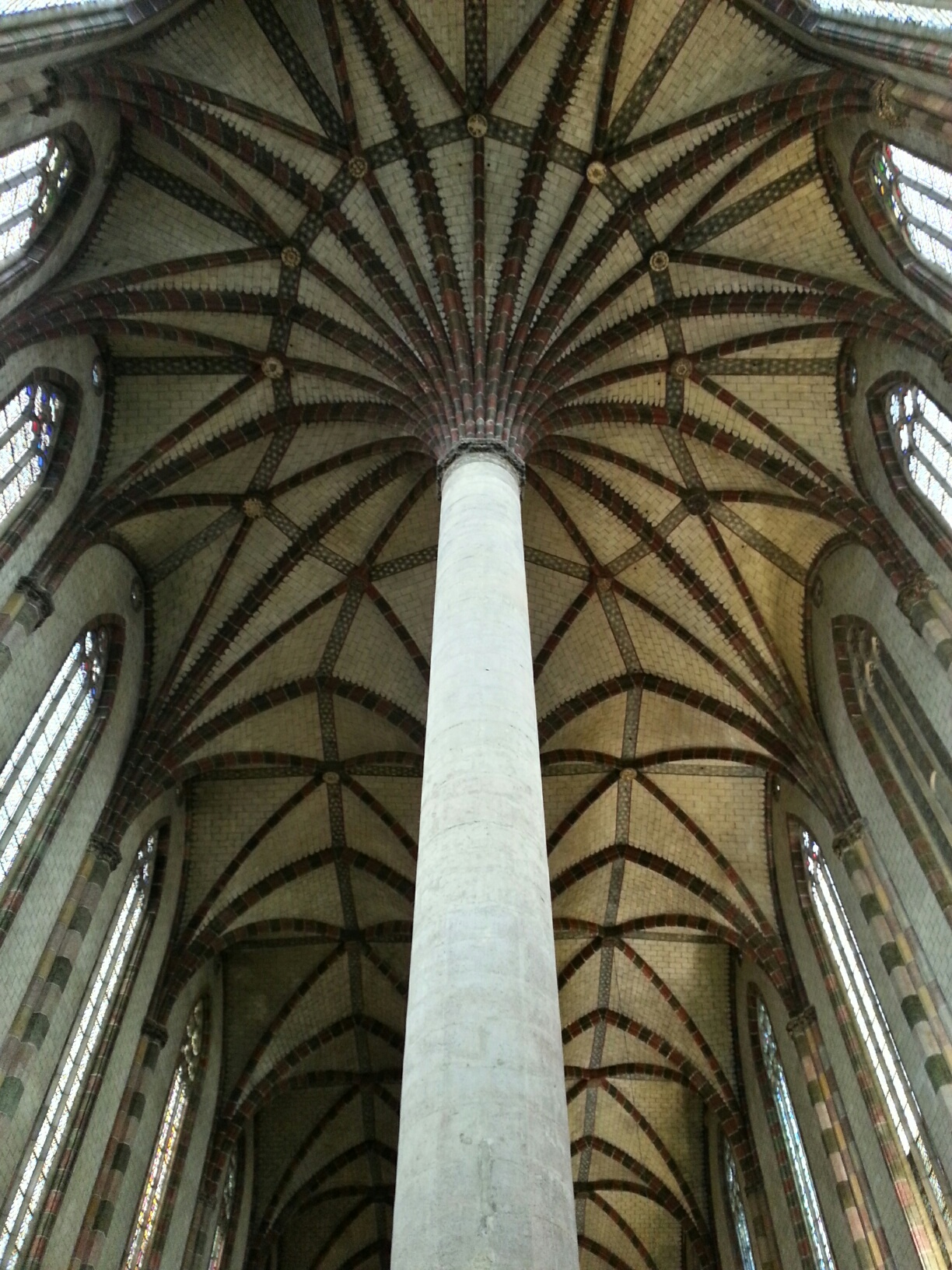 Eglise des Jacobins ceiling